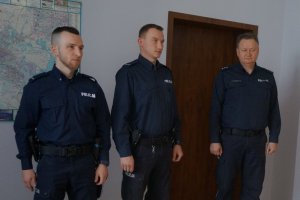 Spotkanie z wyróżnionymi policjantami w gabinecie I Zastępcy Komendanta Miejskiego Policji w Częstochowie.