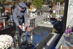 Uczcili pamięć zmarłych policjantów
